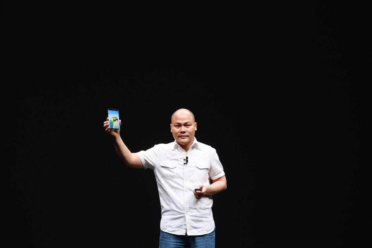 xem-truc-tiep-su-kien-ra-mat-bphone-3