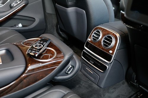 Trải nghiệm công nghệ Mercedes S-Class, tiện nghi cho ‘ông chủ’