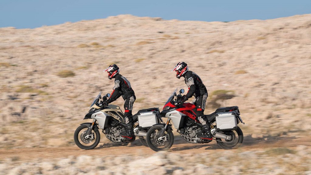 Siêu môtô địa hình sắp ra mắt từ Ducati