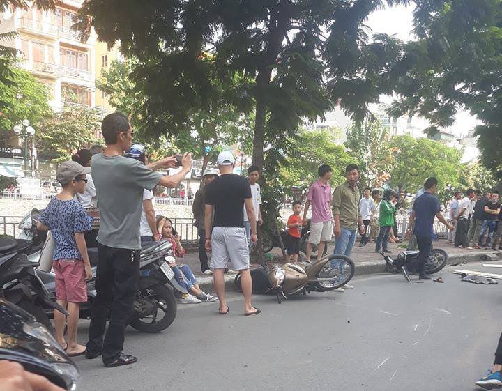 ha-noi-o-to-dam-lien-tiep-vao-nhieu-xe-may-nhieu-nguoi-bi-thuong-va-nguy-kich