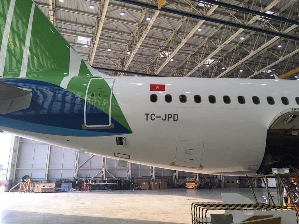 ro-ri-hinh-anh-may-bay-cua-hang-hang-khong-bamboo-airways