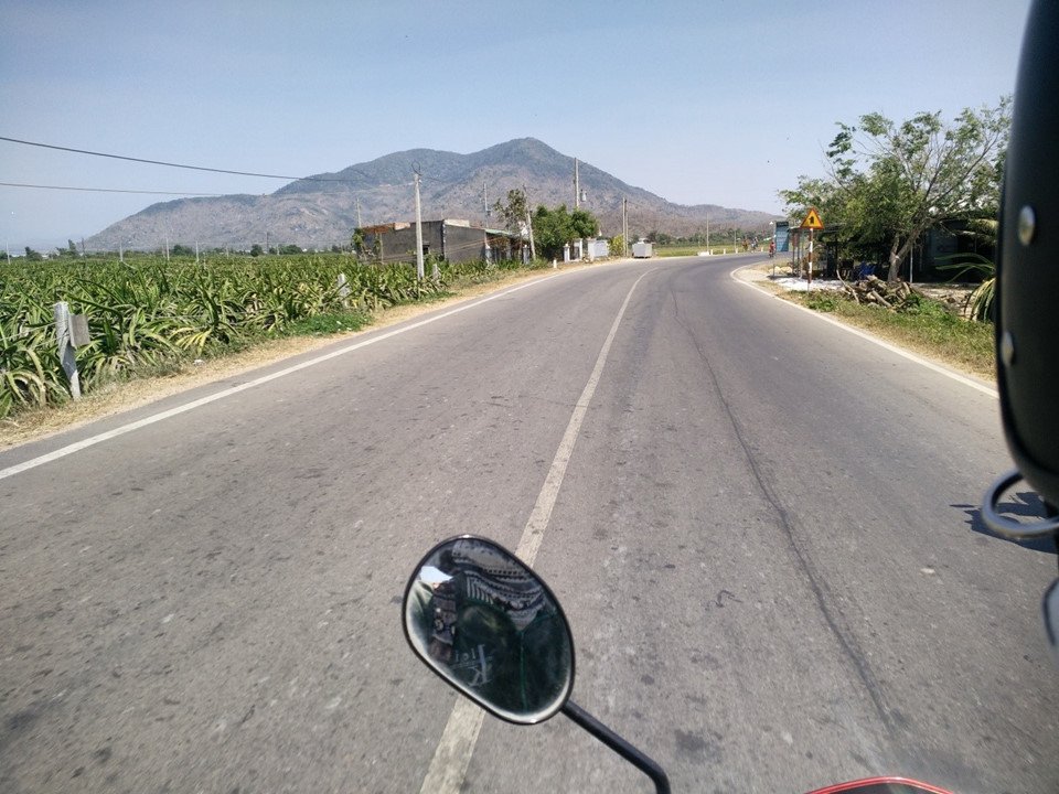 co-gi-tren-cung-duong-phuot-ven-bien-vung-tau-phu-yen