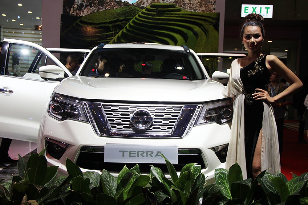 nissan-terra-ve-viet-nam-ap-luc-cho-vua-doanh-so-toyota-fortuner