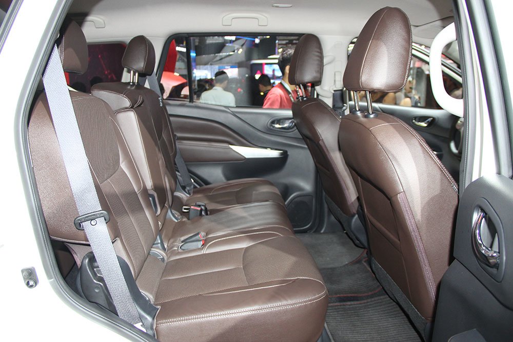 nissan-terra-ve-viet-nam-ap-luc-cho-vua-doanh-so-toyota-fortuner