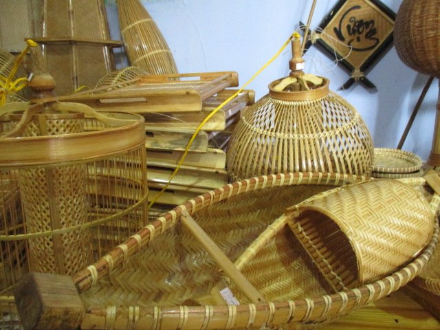 ghe-tham-ngoi-lang-bien-tre-thanh-nhung-mon-do-doc-la