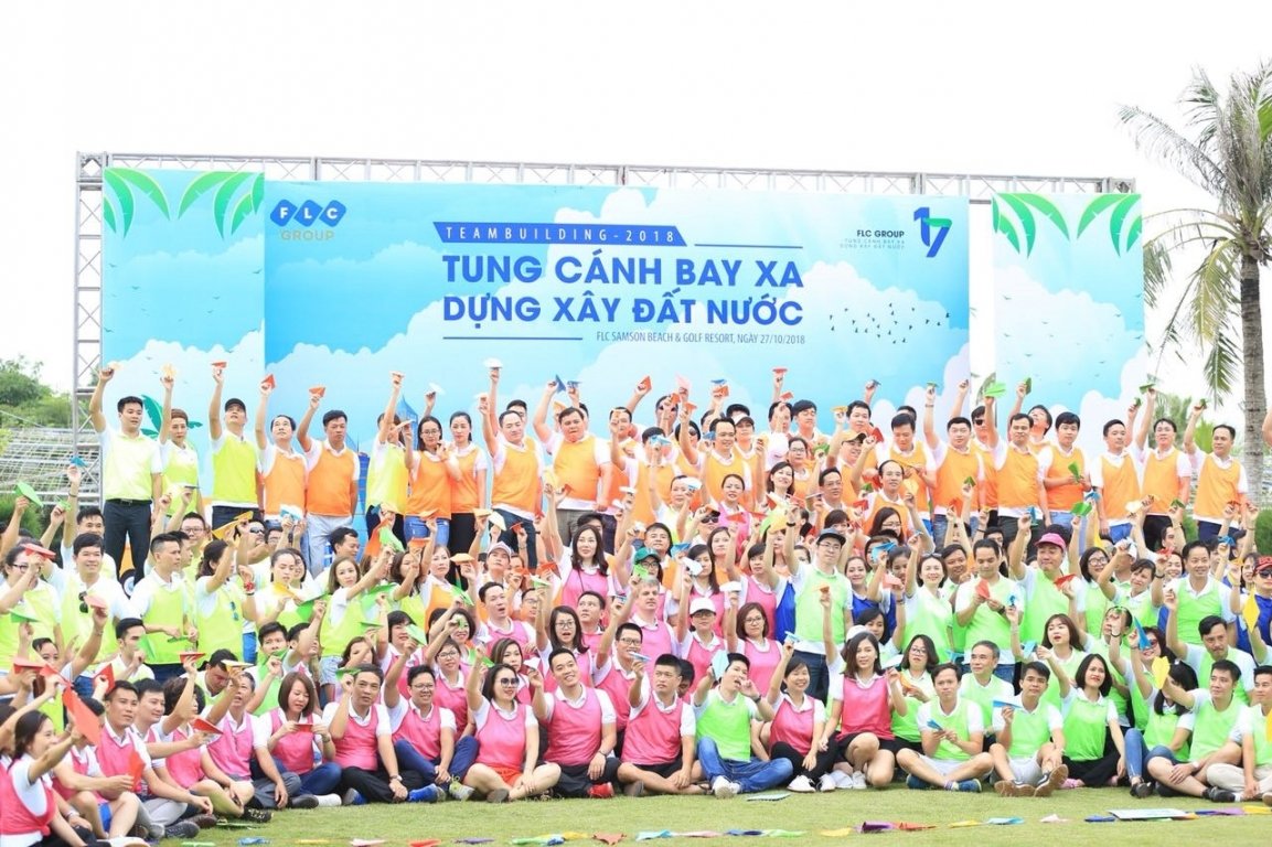 tap-doan-flc-don-sinh-nhat-xanh-chung-tay-lam-sach-bien