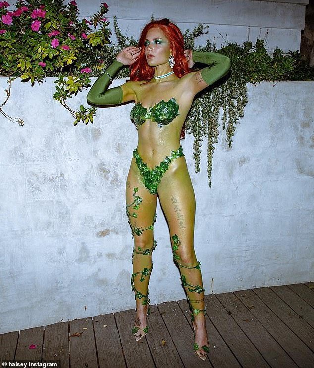 nhung-man-hoa-trang-ba-dao-cua-sao-trong-mua-halloween-2018