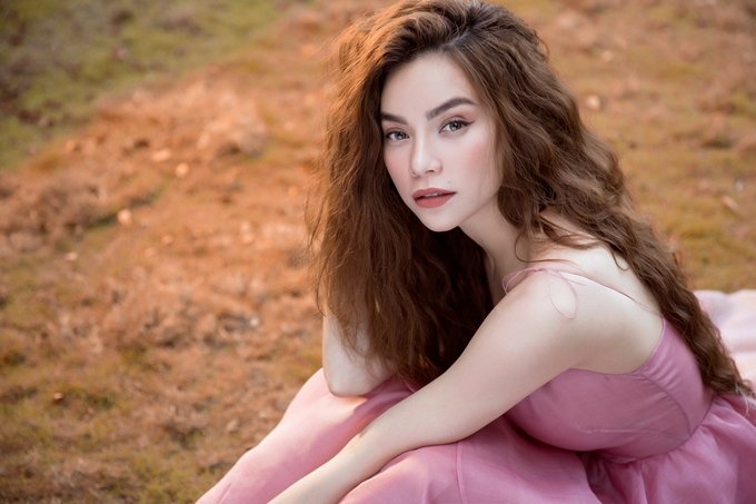 ho-ngoc-ha-mong-manh-quyen-ru-trong-bo-anh-ra-mat-ca-khuc-ballad-moi