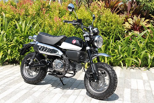 huyen-thoai-honda-super-cub-chinh-hang-gia-85-trieu-tai-viet-nam