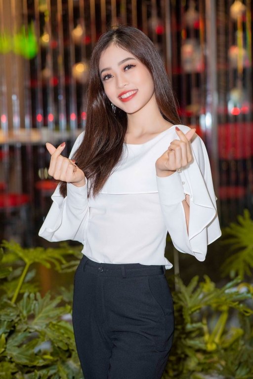 a-hau-phuong-nga-buon-vi-bi-che-than-hinh-mong-thieu-nong-bong