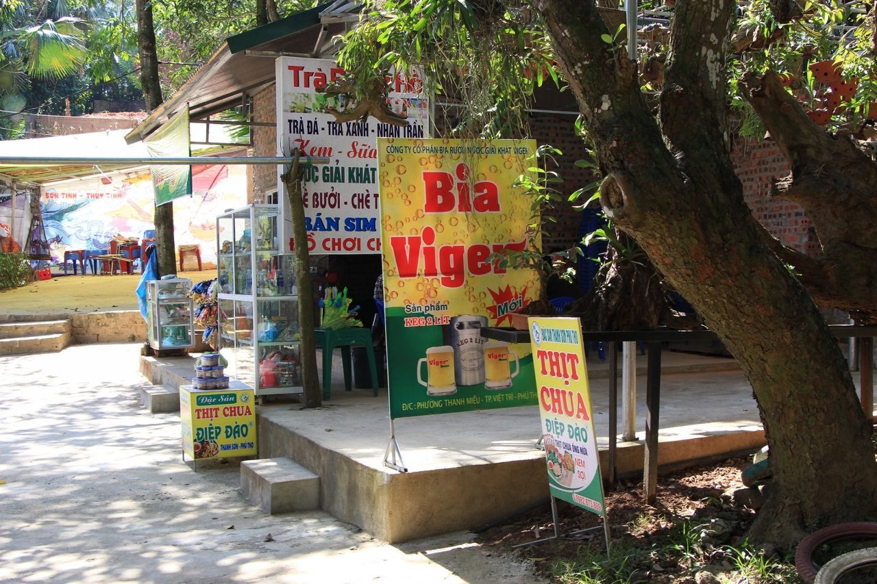hinh-anh-cong-trinh-xay-dung-trai-phep-trong-khu-di-tich-den-hung