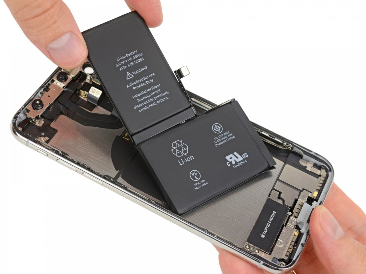 ios-121-co-the-khien-iphone-x-iphone-8-chay-cham-di