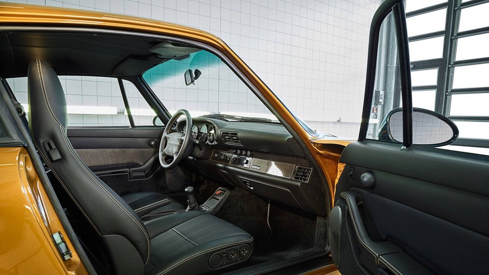 porsche-911-turbo-s-chot-gia-31-trieu-usd-sau-10-phut