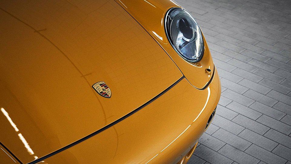 porsche-911-turbo-s-chot-gia-31-trieu-usd-sau-10-phut