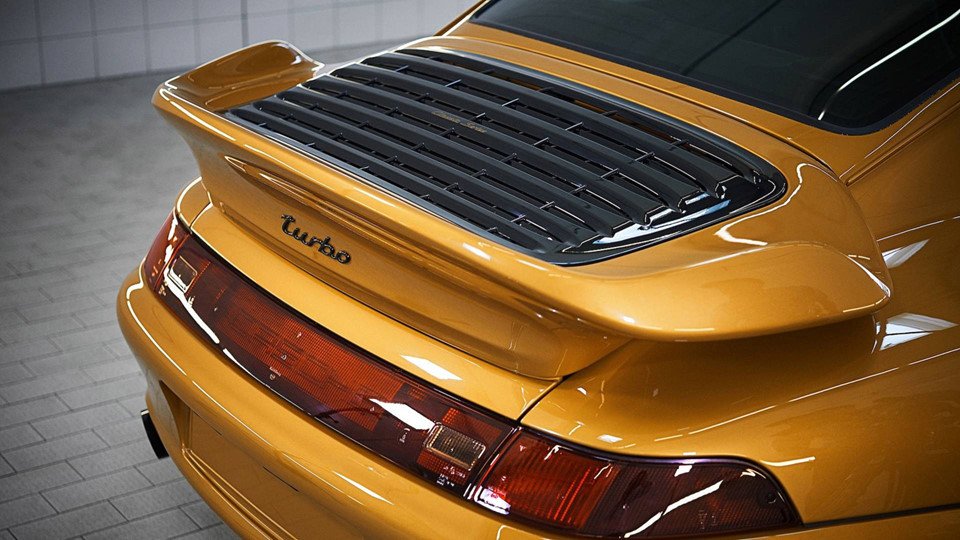 porsche-911-turbo-s-chot-gia-31-trieu-usd-sau-10-phut