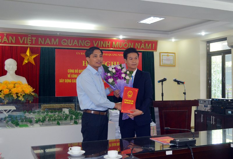 bo-chinh-tri-ban-bi-thu-chinh-phu-bo-nhiem-nhan-su-chu-chot