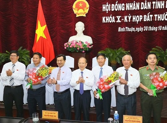bo-chinh-tri-ban-bi-thu-chinh-phu-bo-nhiem-nhan-su-chu-chot