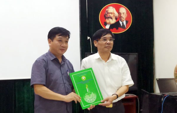 bo-chinh-tri-ban-bi-thu-chinh-phu-bo-nhiem-nhan-su-chu-chot