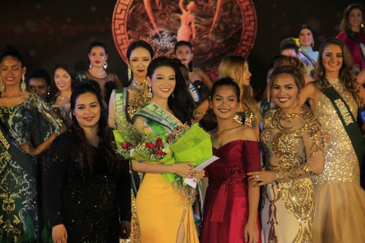 hanh-trinh-den-voi-chiec-vuong-mien-hoa-hau-trai-dat-2018-cua-nguyen-phuong-khanh