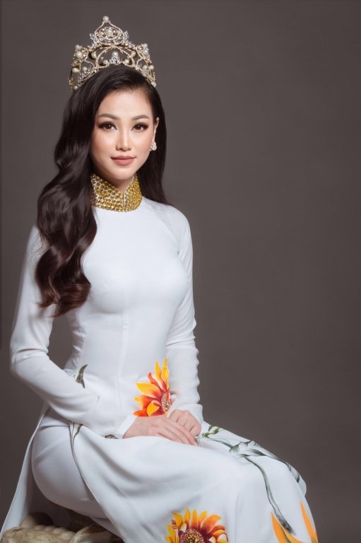 hanh-trinh-den-voi-chiec-vuong-mien-hoa-hau-trai-dat-2018-cua-nguyen-phuong-khanh