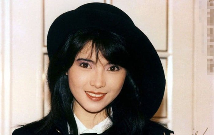 my-nhan-phim-chau-tinh-tri-lam-khiet-anh-dot-tu-tai-nha-rieng