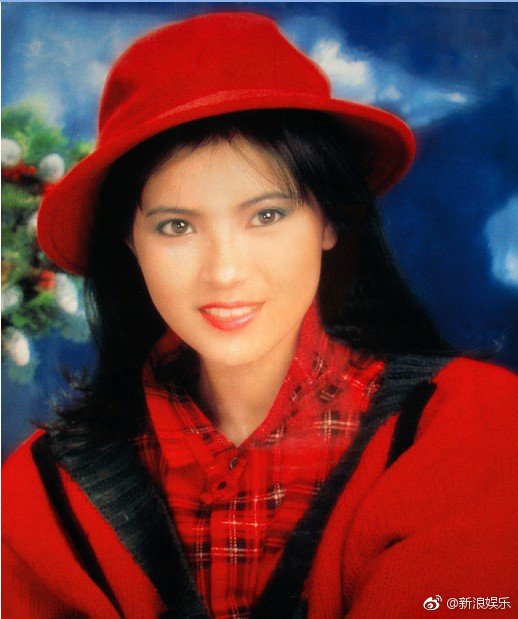 my-nhan-phim-chau-tinh-tri-lam-khiet-anh-dot-tu-tai-nha-rieng