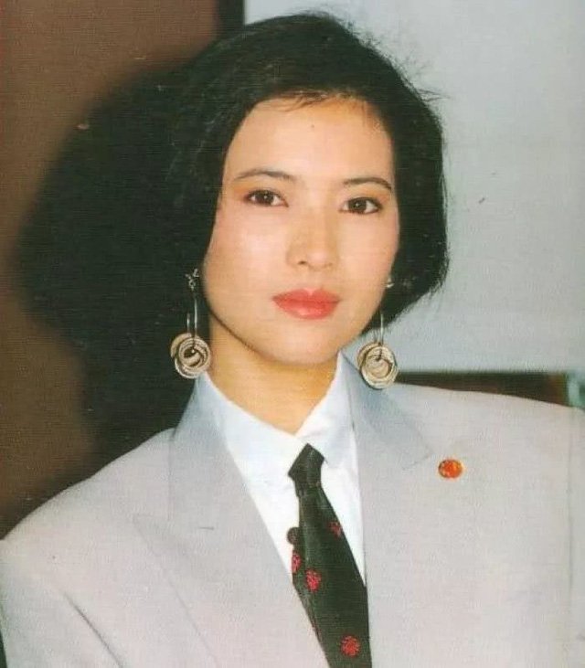 my-nhan-phim-chau-tinh-tri-lam-khiet-anh-dot-tu-tai-nha-rieng