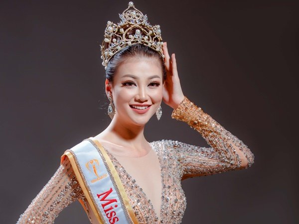 hoa-hau-trai-dat-2018-nguyen-phuong-khanh-la-ai