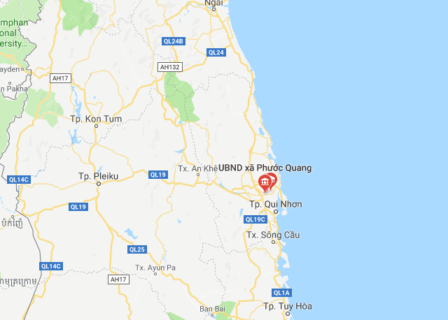 hy-huu-con-bo-truot-chan-lam-lo-be-tong-cot-go-o-binh-dinh