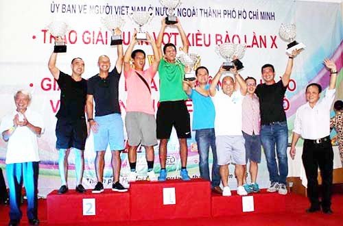 Sôi nổi tranh tài tại giải quần vợt kiều bào tranh cúp VWS 2018 - Ảnh 5.