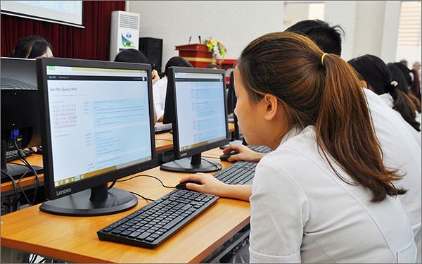 microsoft-thu-mua-10-chiec-may-tinh-o-vn-tat-ca-deu-co-ma-doc