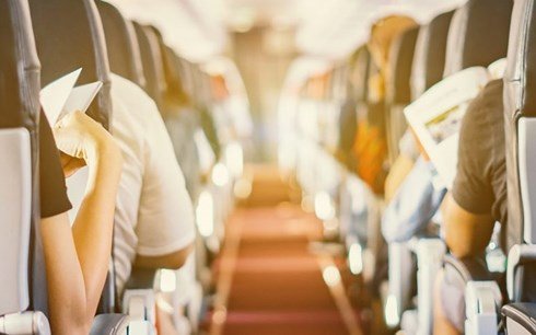 để sống sót trên một chuyến bay giá rẻ tại mỹ hình 1 de song sot tren mot chuyen bay gia re tai my hinh 1