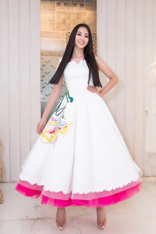 chuyen-gia-sac-dep-doan-hoa-hau-tieu-vy-lot-top-15-miss-world-2018