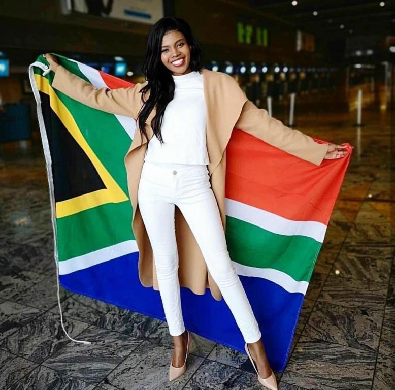 chuyen-gia-sac-dep-doan-hoa-hau-tieu-vy-lot-top-15-miss-world-2018