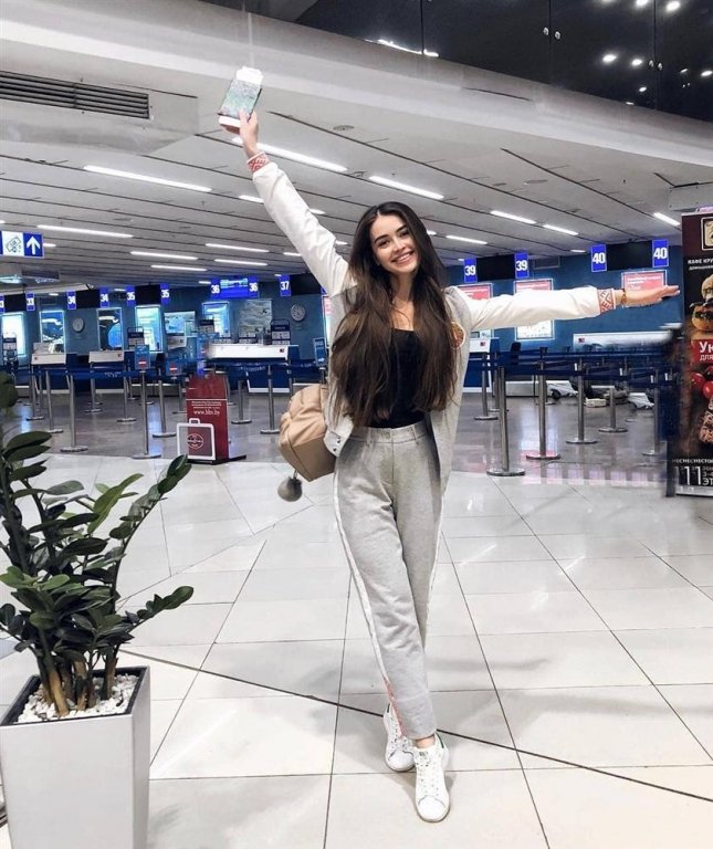 chuyen-gia-sac-dep-doan-hoa-hau-tieu-vy-lot-top-15-miss-world-2018