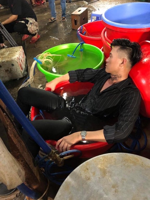 chuyen-tinh-6-nam-cua-nam-thu-voi-nguoi-yeu-cu-bi-mang-len-phim-kieu-nu-lang-hai-noi-gi