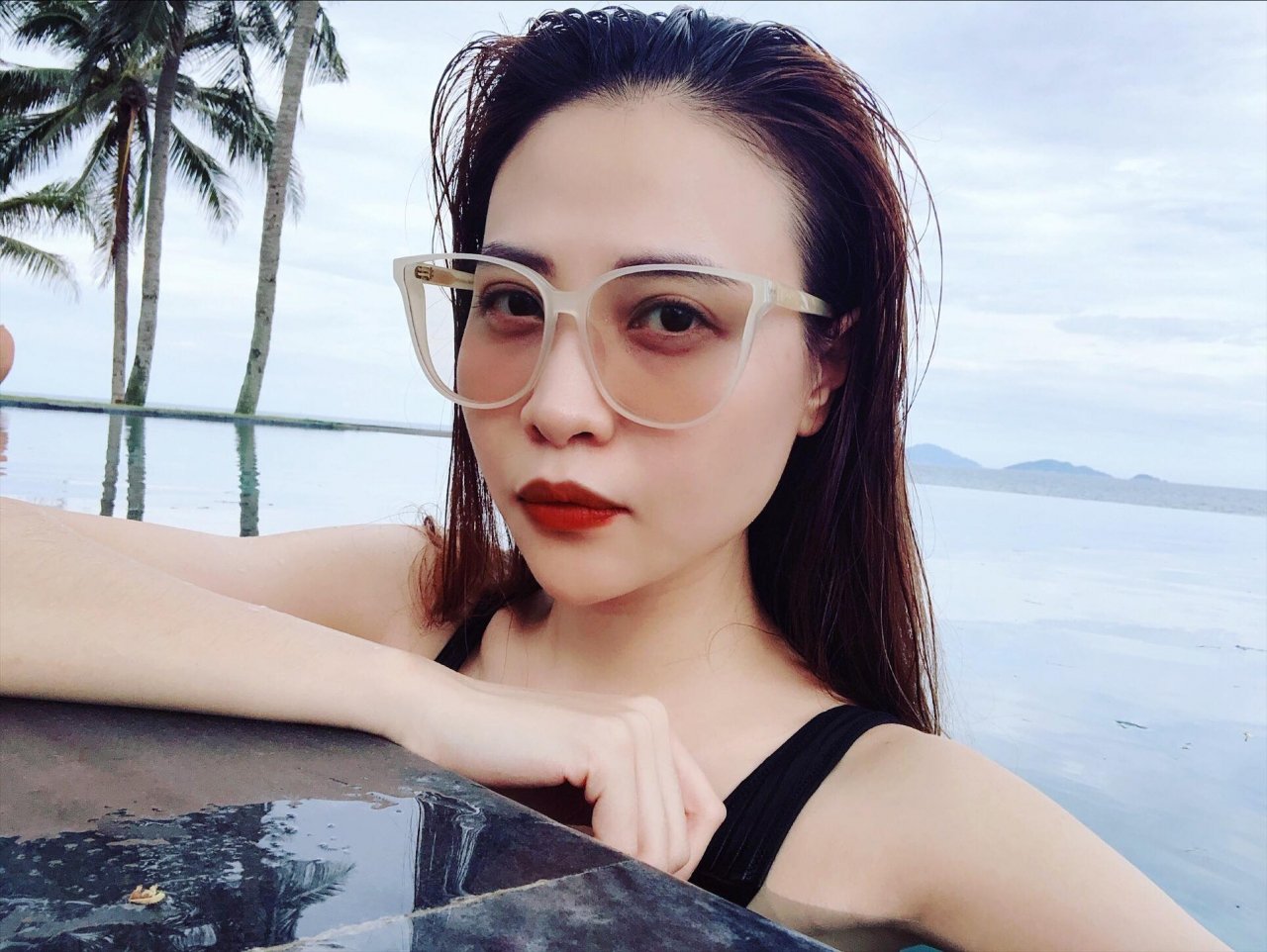 cuong-do-la-dam-thu-trang-bi-bat-gap-cung-con-trai-di-xem-nha