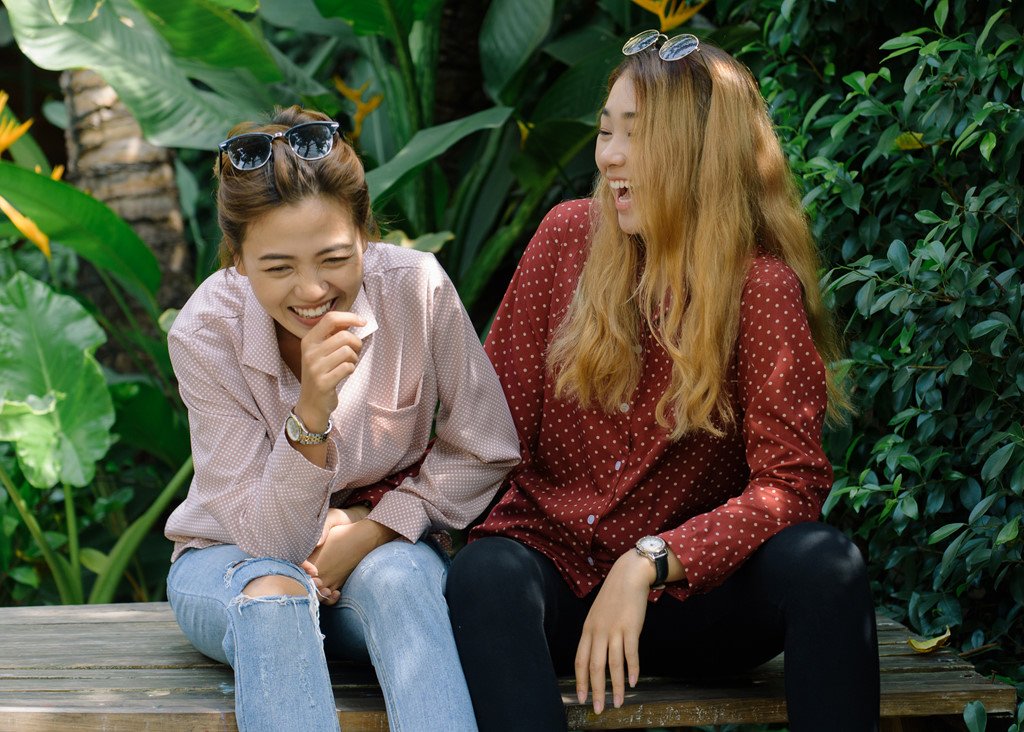 Hai co gai cong khai yeu dong tinh o The Bachelor: 'Yeu thi noi thoi' hinh anh 5