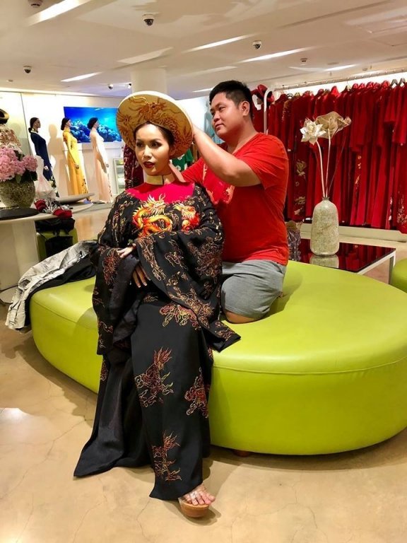 he-lo-hinh-anh-duoc-cho-la-quoc-phuc-cua-minh-tu-tai-miss-supranational-2018