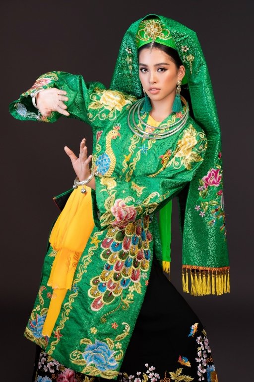 hoa-hau-tieu-vy-mua-chau-van-co-doi-thuong-ngan-tai-miss-world-2018
