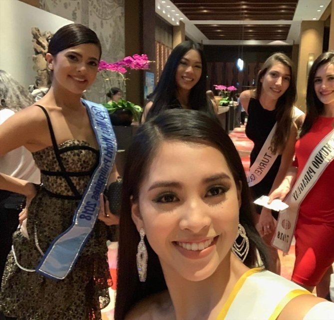 hoa-hau-tieu-vy-mua-chau-van-co-doi-thuong-ngan-tai-miss-world-2018