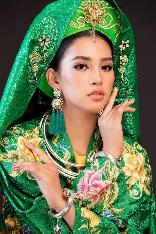 hoa-hau-tieu-vy-mua-chau-van-co-doi-thuong-ngan-tai-miss-world-2018