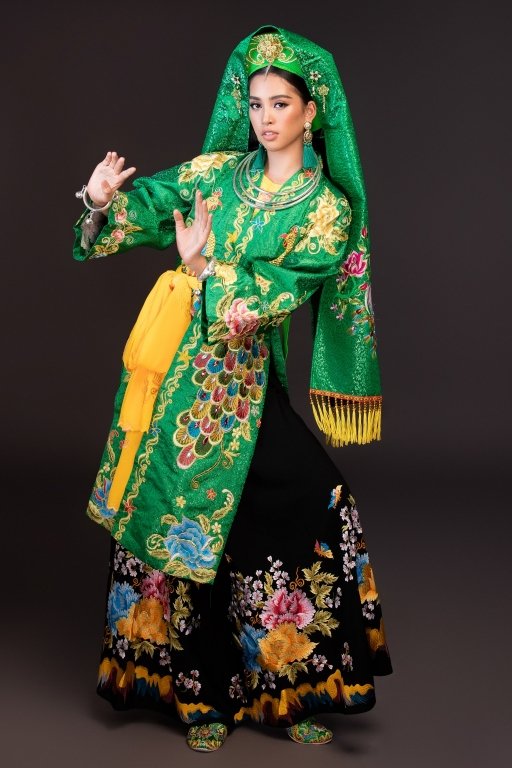 hoa-hau-tieu-vy-mua-chau-van-co-doi-thuong-ngan-tai-miss-world-2018