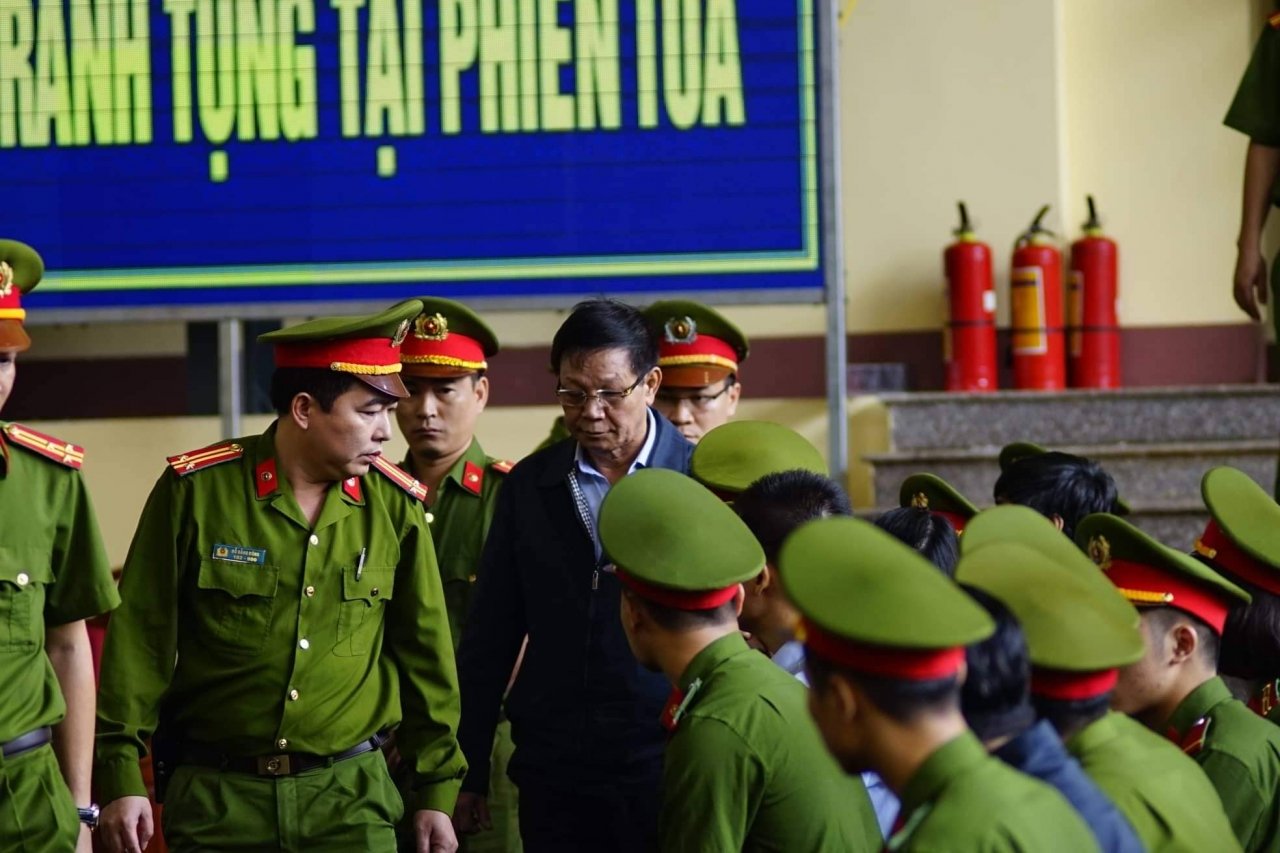 toa-xet-xu-vu-danh-bac-nghin-ty-cho-cuu-tuong-phan-van-vinh-xuat-hien