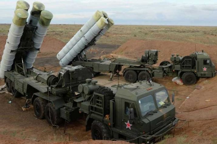 het-nam-2018-nuoc-nga-co-27-trung-doan-ten-lua-s-400-san-sang-chien-dau