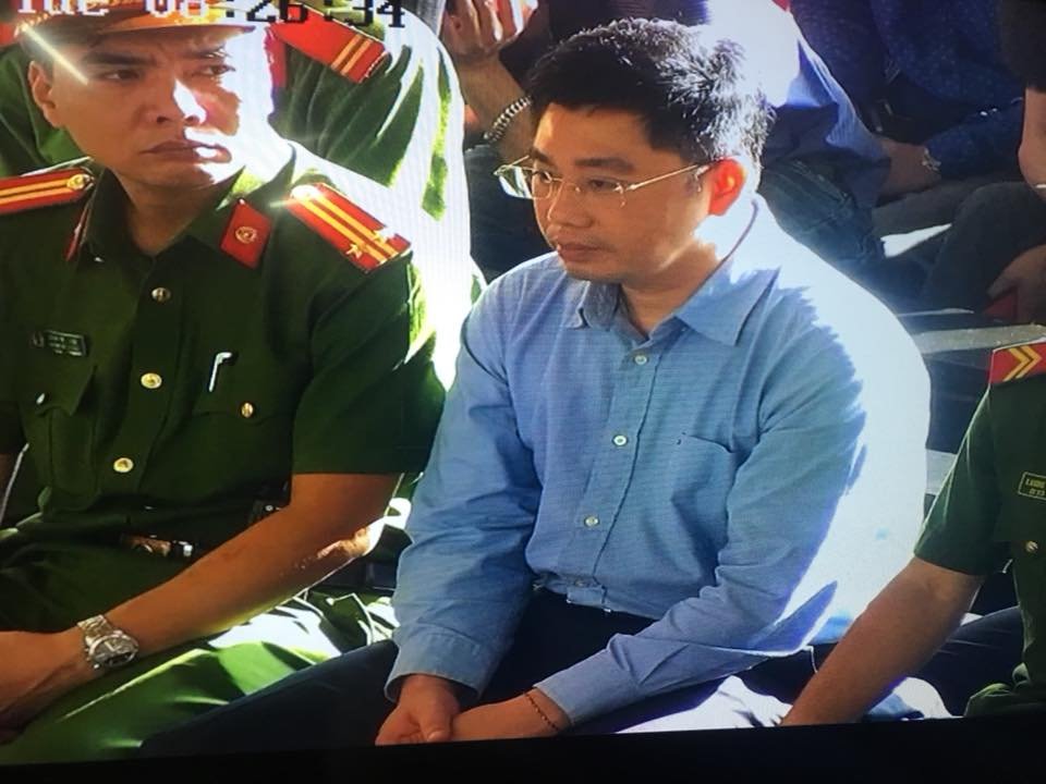 ngay-thu-2-xet-xu-vu-an-danh-bac-nghin-ty-trum-danh-bac-khai-cho-cuu-tuong-phan-van-vinh-dong-ho-rolex-ca-ty-dong