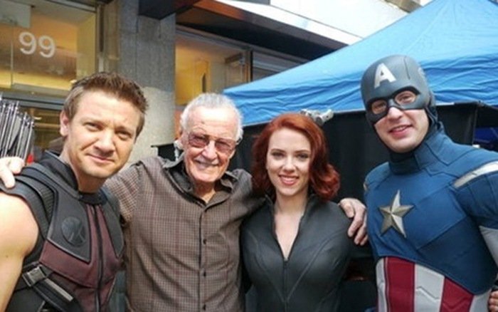stan-lee-cha-de-cua-cac-sieu-anh-hung-marvel-vua-qua-doi