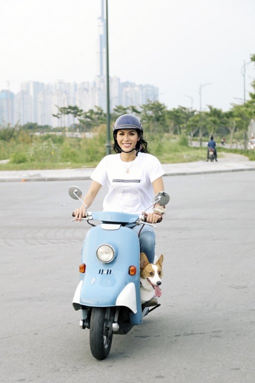 minh-tu-chinh-thuc-tung-clip-gioi-thieu-ban-than-gui-den-hoa-hau-sieu-quoc-gia-2018
