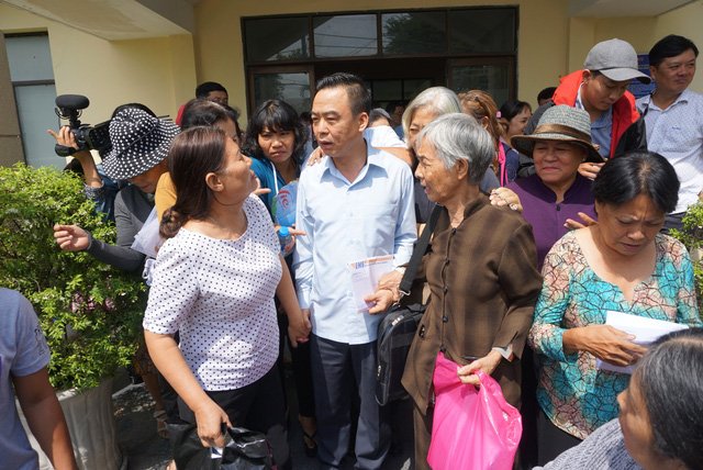 truong-ban-tiep-dan-trung-uong-mong-ba-con-thu-thiem-tha-thu