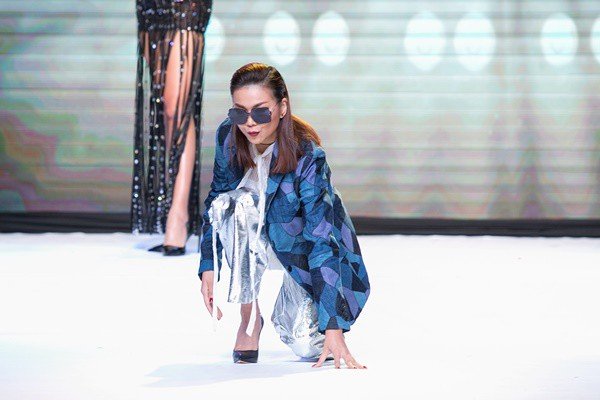 do-ve-nong-bong-cua-top-10-the-face-vietnam-2018-trong-bo-anh-bikini